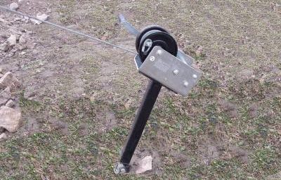 Winch mounted on winch post, Houston Marine Outdoor Display, Coboconk, Onatario